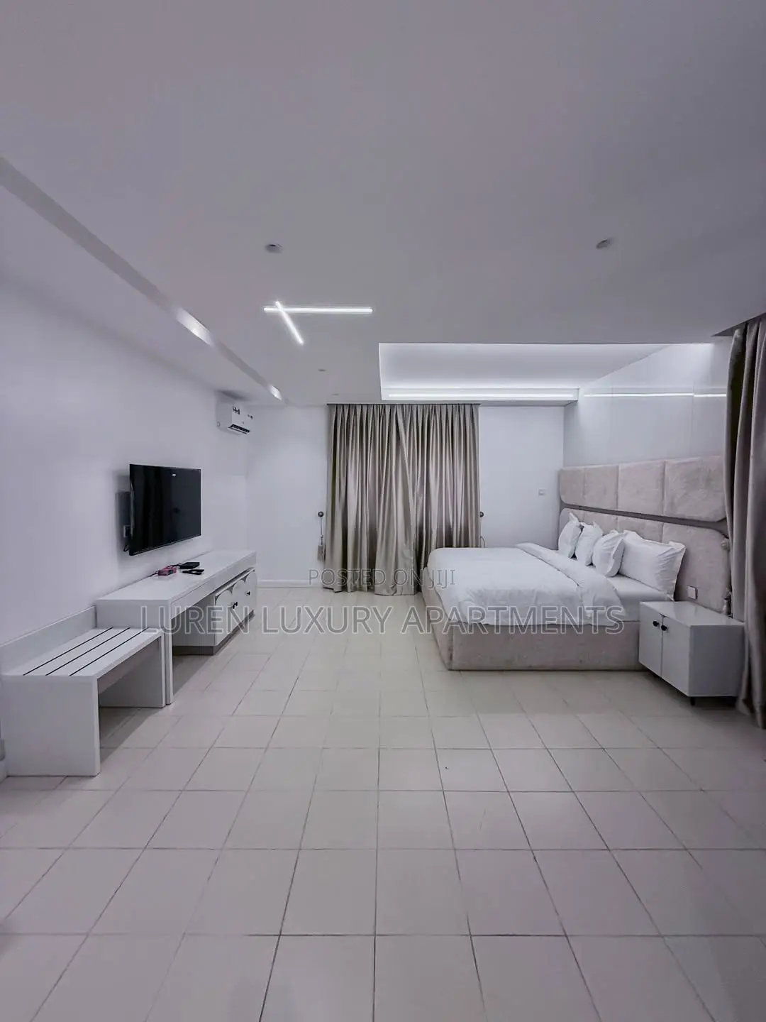 Luxury 2 Bedroom White-Themed Apartment +Pool Gym in Mabushi