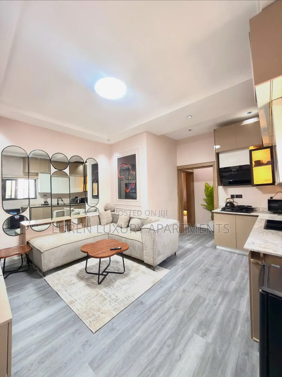 1 Bedroom Luxury Apartment in Jahi