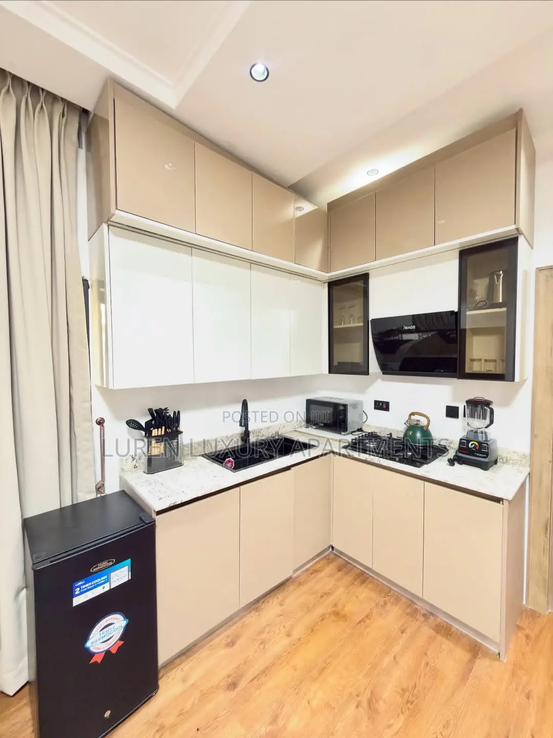 1 Bedroom Luxury Apartment in Jahi