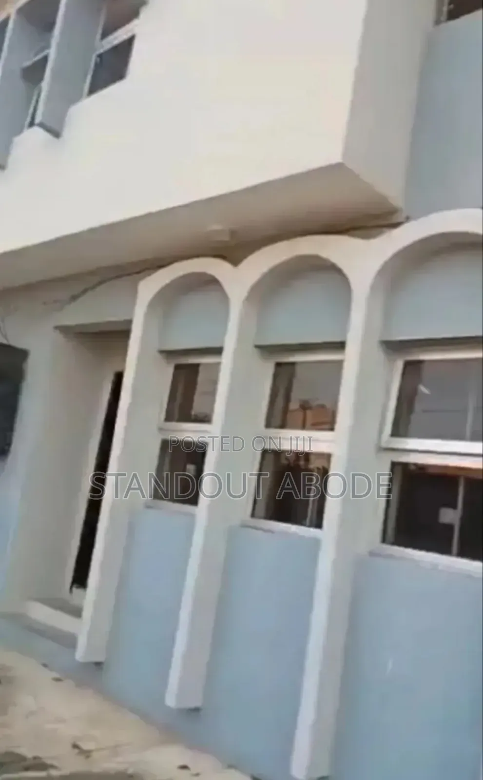 4bdrm Duplex in In A Good Location, Abaranje for sale in Abaranje