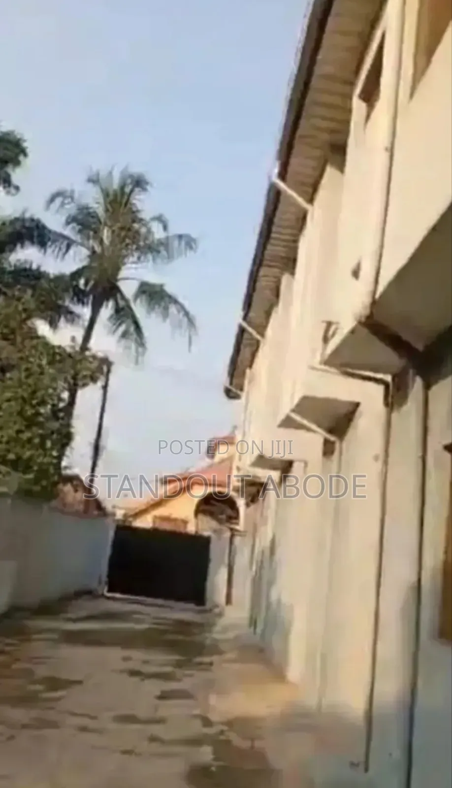 4bdrm Duplex in In A Good Location, Abaranje for sale in Abaranje