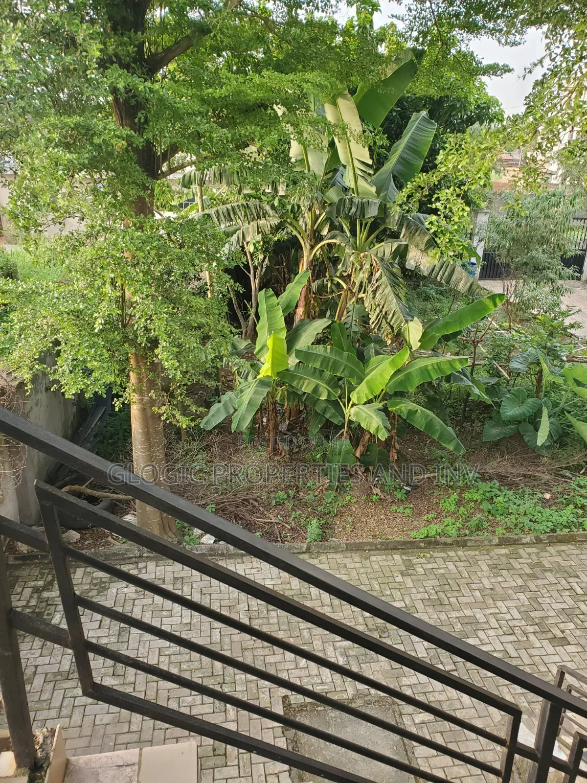 9bdrm Block of Flats in Makogi Cda Estate, Obafemi-Owode for sale in Obafemi-Owode