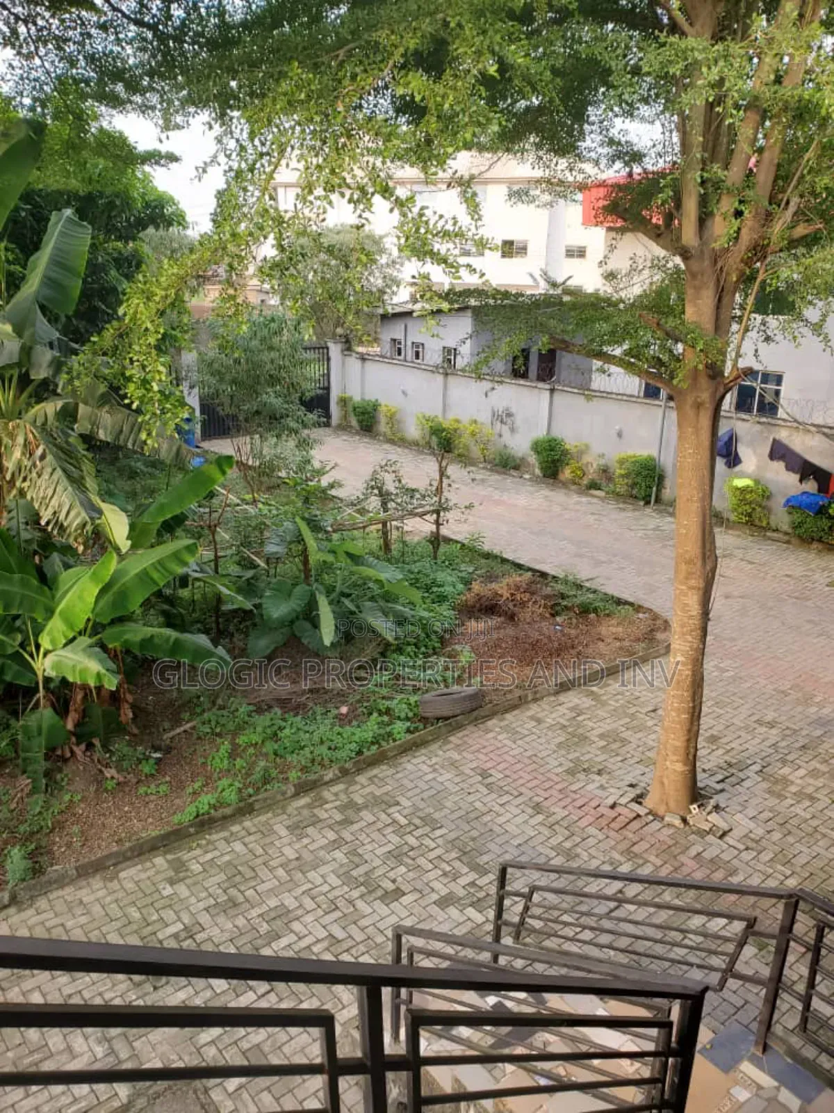 9bdrm Block of Flats in Makogi Cda Estate, Obafemi-Owode for sale in Obafemi-Owode