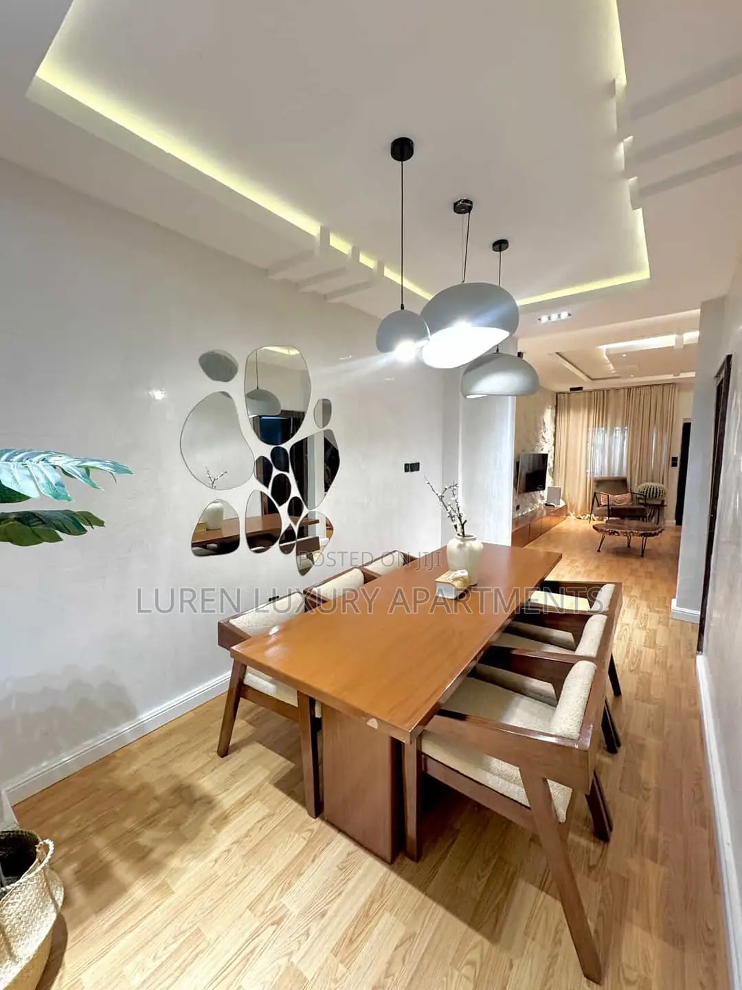 Luxury 2 Bedroom Duplex With Jacuzzi Ps5t in Durumi