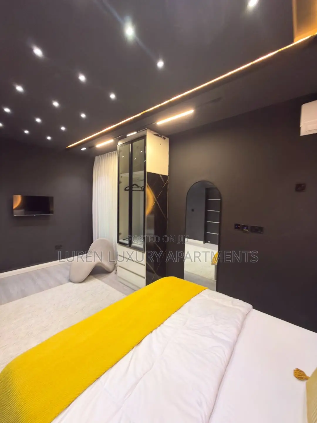 Brand New Luxurious 2 Bedroom Apartment + Wine Bar Ps5 in Katampe Extension
