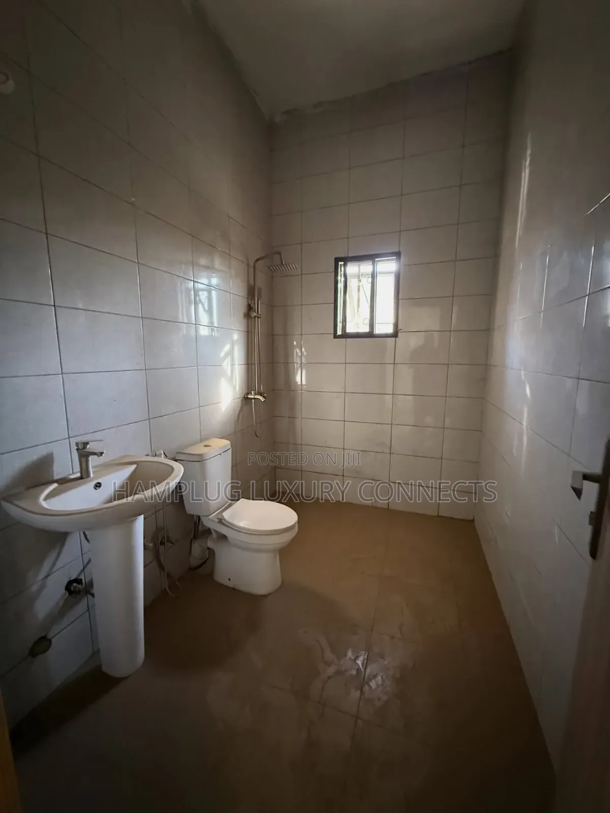 Furnished 4bdrm Duplex in Apo for sale in Apo District