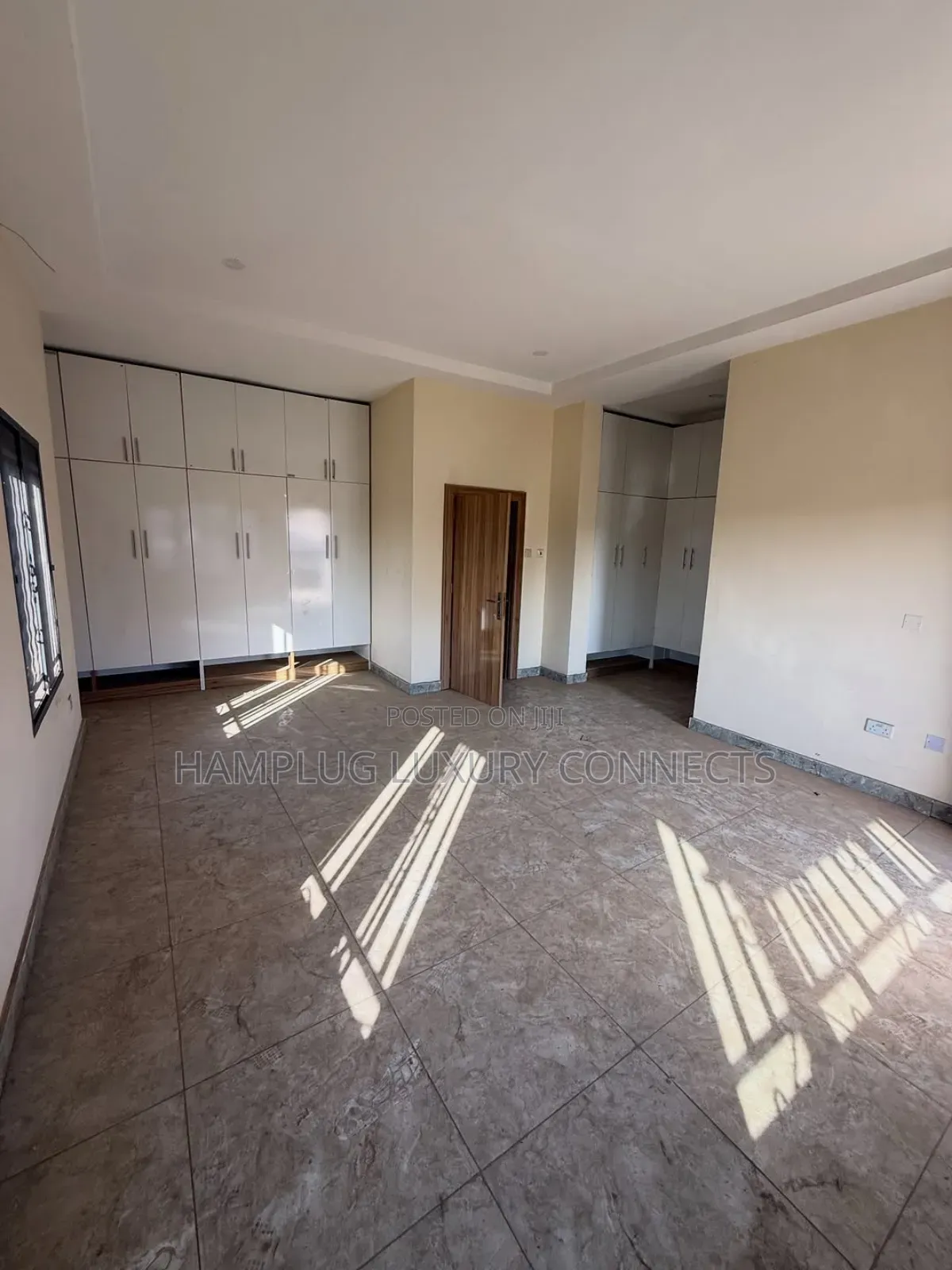 Furnished 4bdrm Duplex in Apo for sale in Apo District