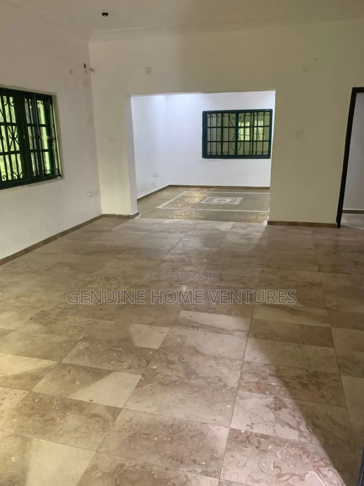5 Bedroom Commercial Duplex to Let in Lekki in Lekki Phase 1