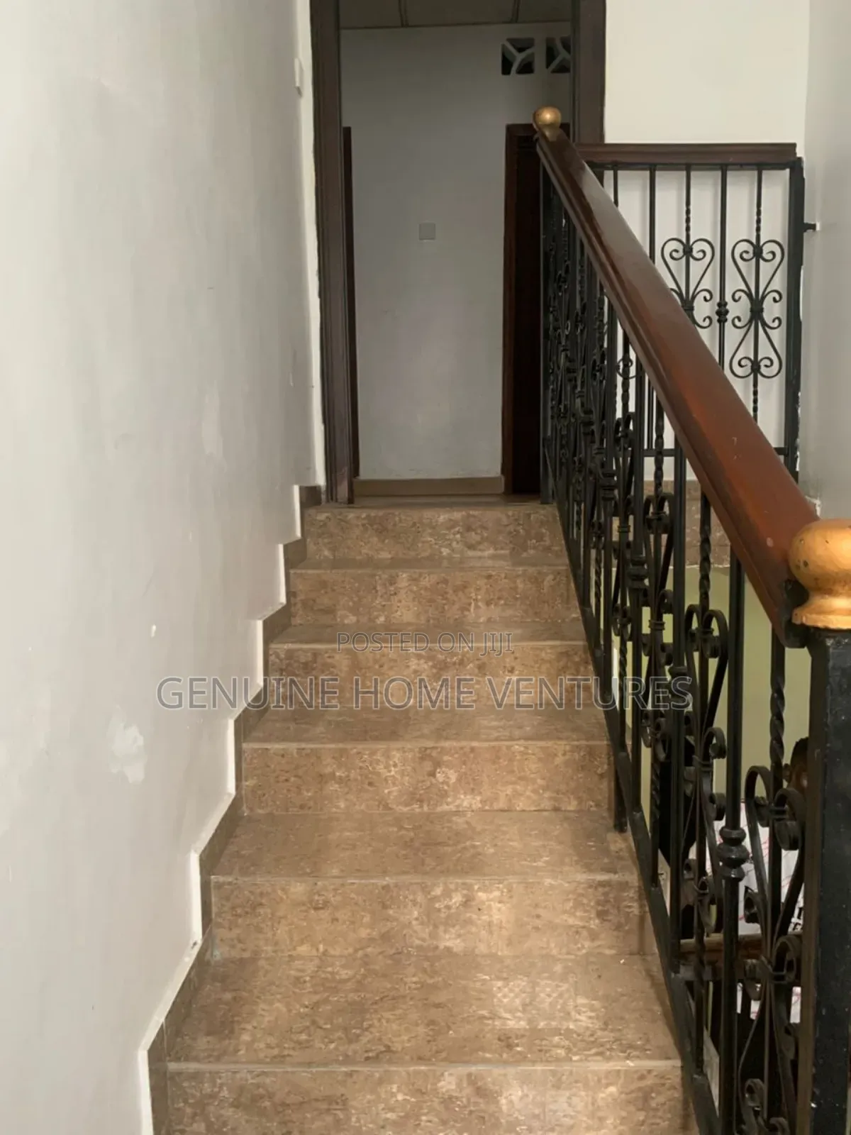 5 Bedroom Commercial Duplex to Let in Lekki in Lekki Phase 1