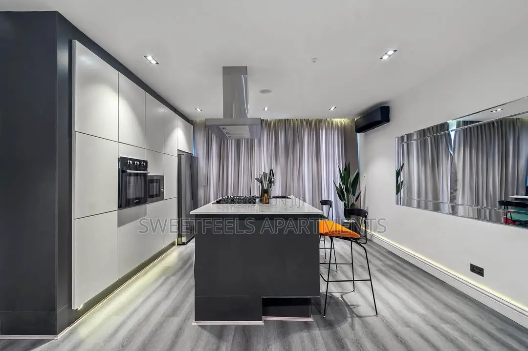 Luxury 3 Bedroom Apartment With Swimming Pool in Old Ikoyi
