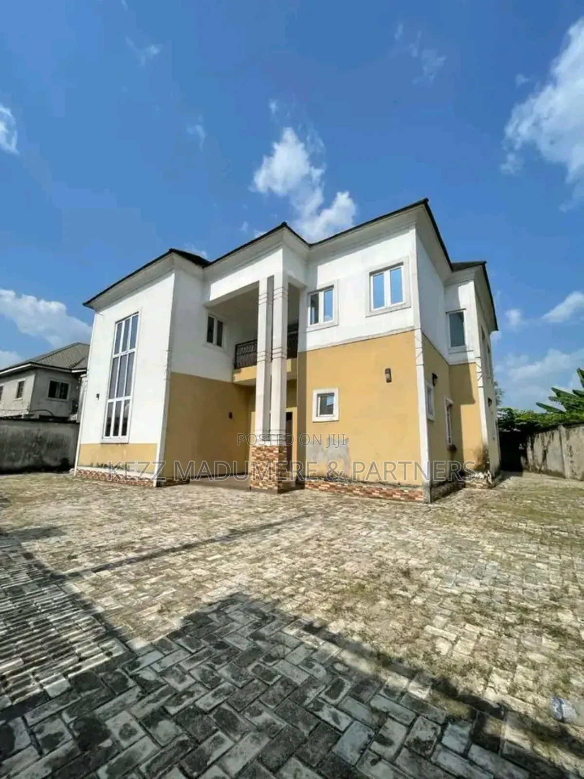 5bdrm Duplex in Sars Road Port for sale in Port-Harcourt