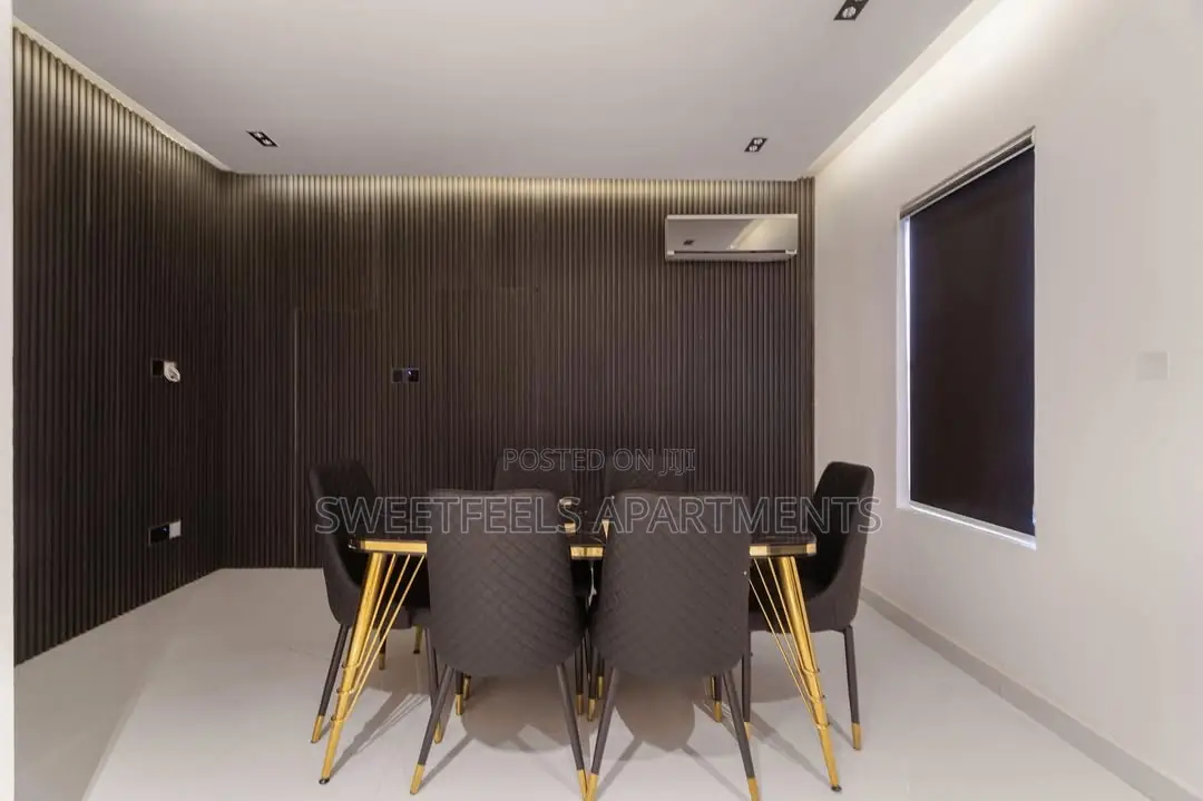 Spacious Lovely 4 Bedroom Self Compound in Lekki Phase 1
