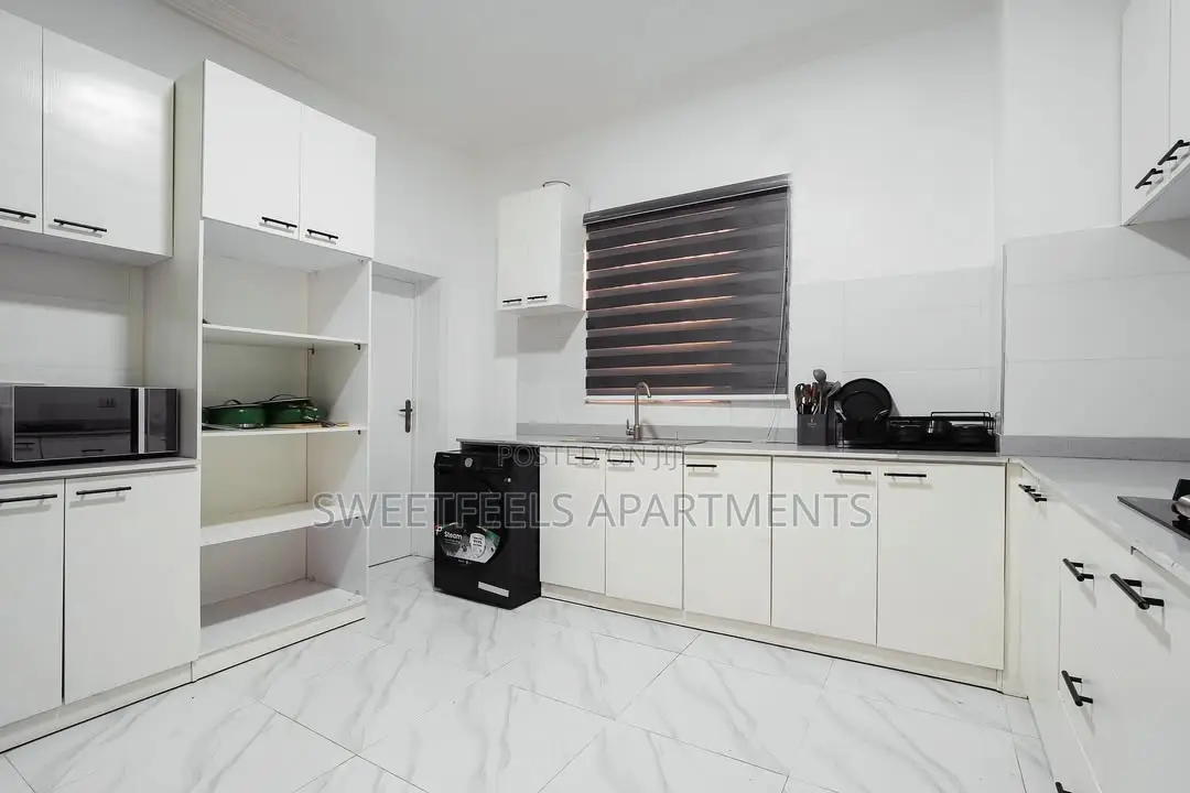 Luxurious 2 Bedroom Apartment in Ikate