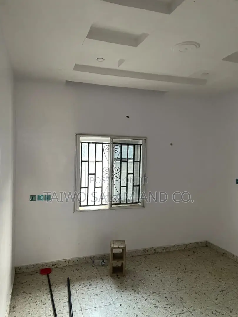 3bdrm Bungalow in Akobo for sale in Akobo