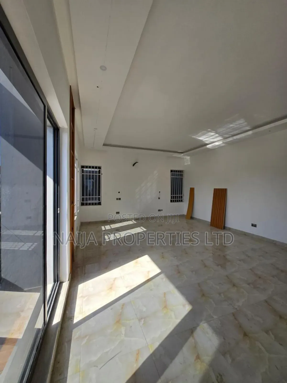 4bdrm Duplex in Lekki Phase 1 for sale in Lekki Phase 1