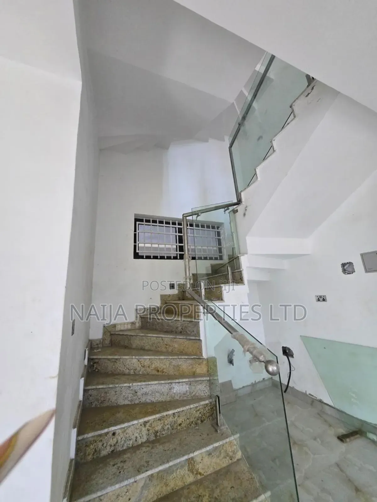 4bdrm Duplex in Lekki Phase 1 for sale in Lekki Phase 1
