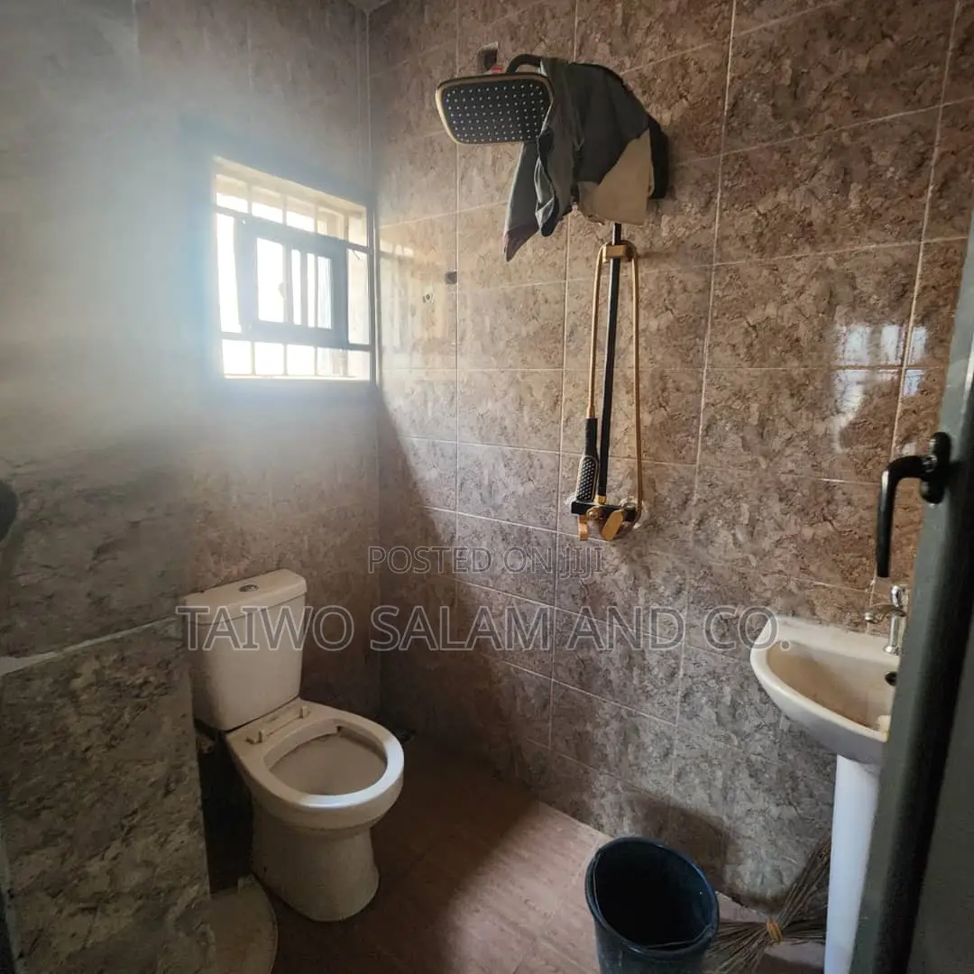 3bdrm Bungalow in Akala Express for sale in Akala Express