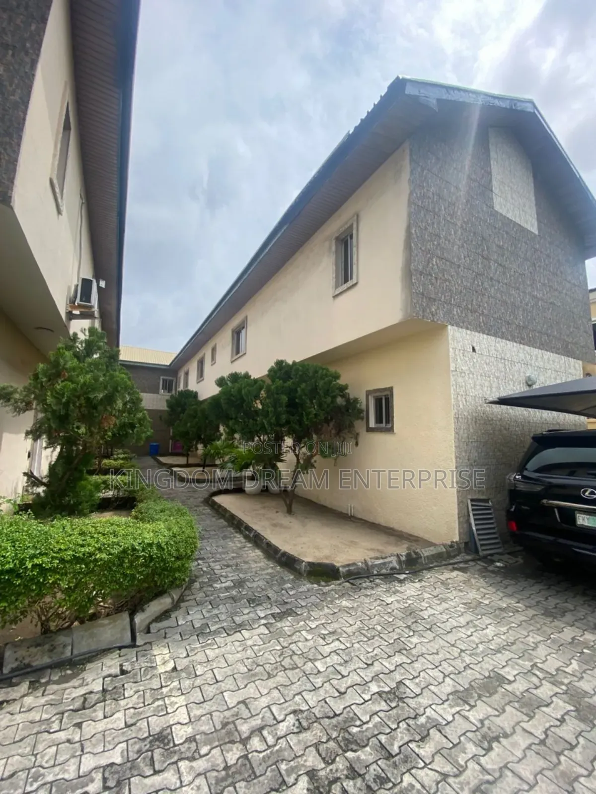 3bdrm Maisonette in Lekki Phase 1 for sale in Lekki Phase 1