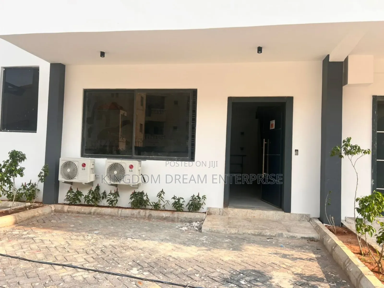 3bdrm Maisonette in Lekki Phase 1 for sale in Lekki Phase 1