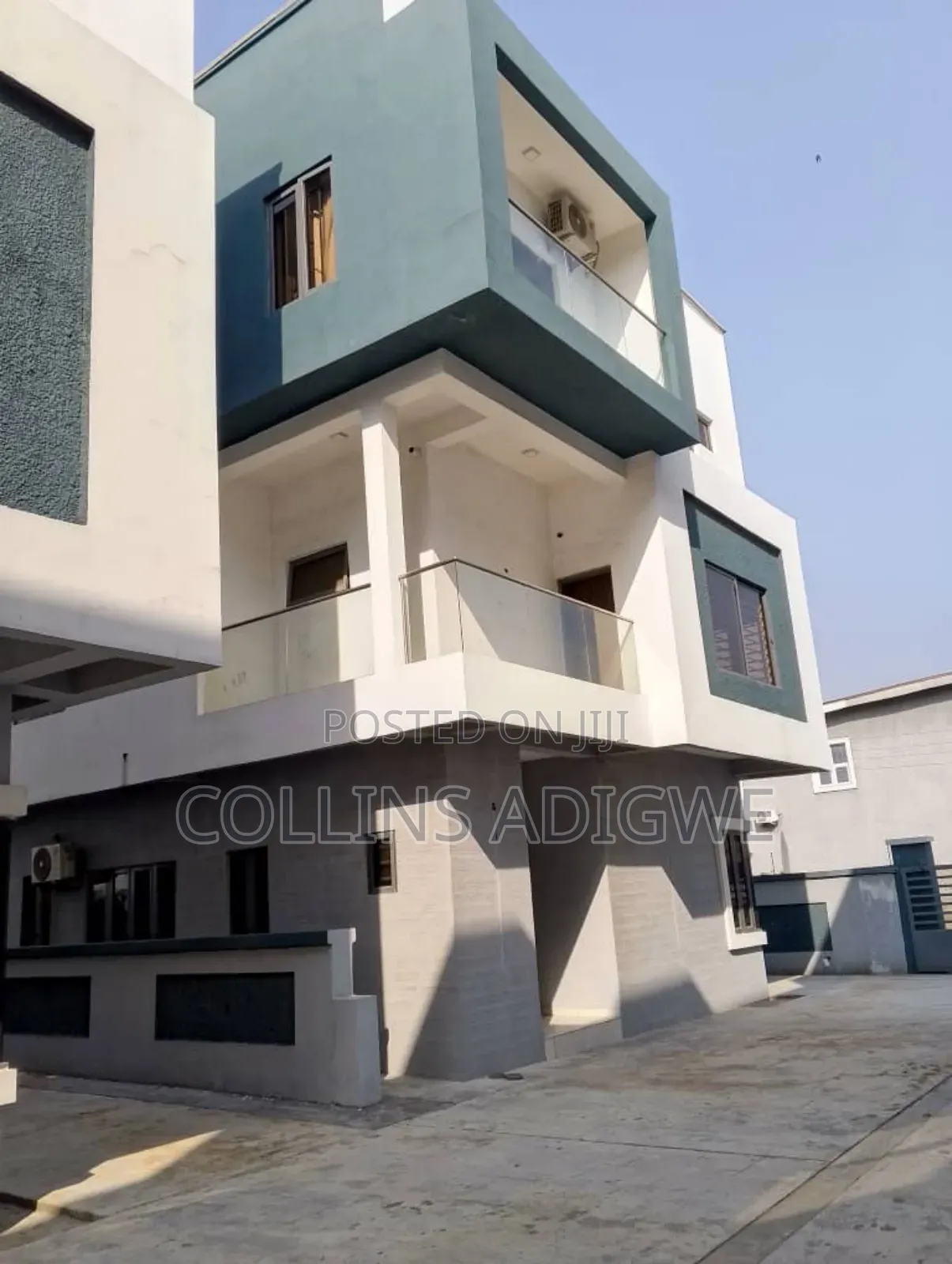 4bdrm Duplex in Orchid Chevron for sale in Chevron