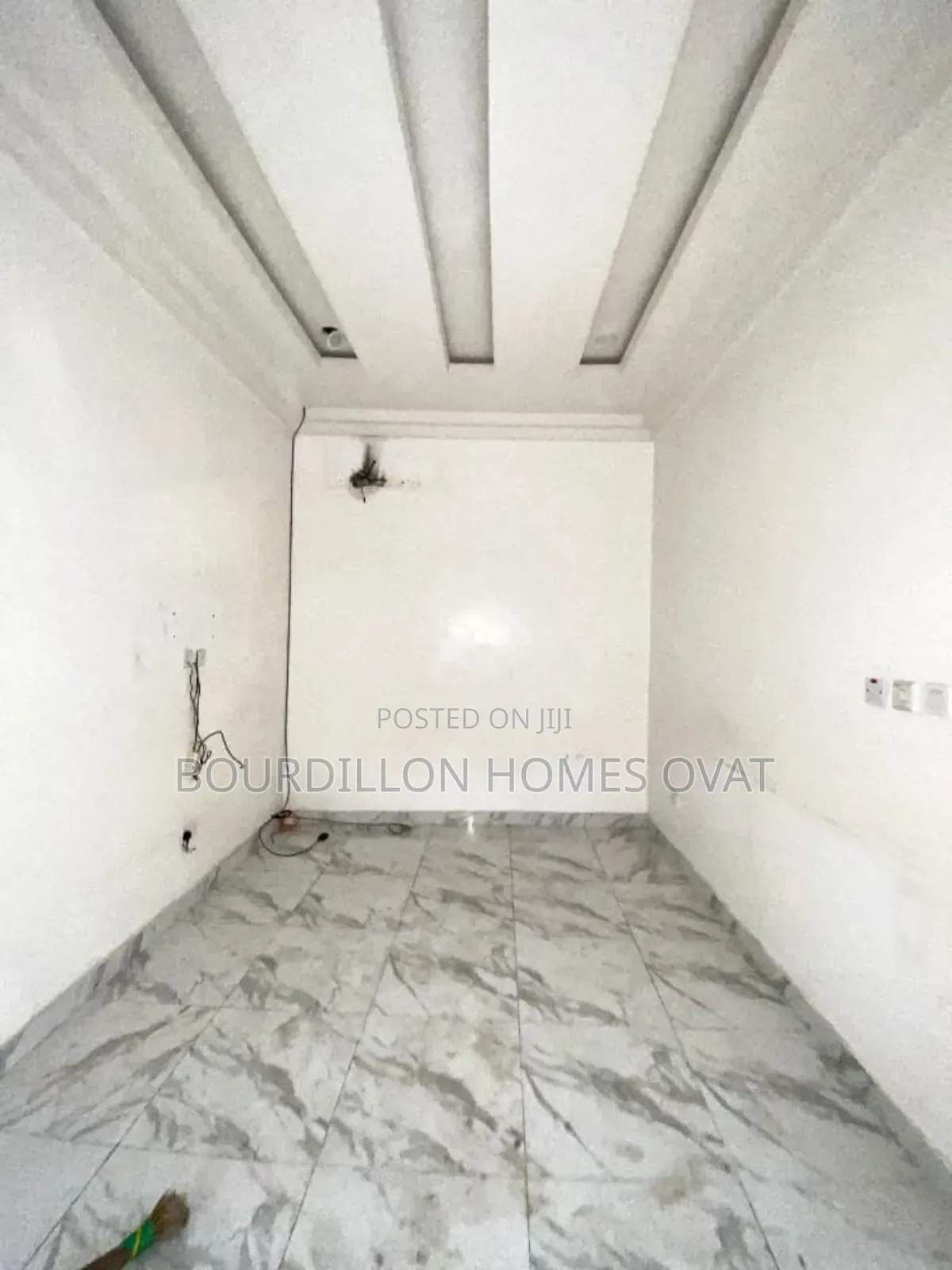 4bdrm Duplex in Ikota Villa Estate for rent in Lekki
