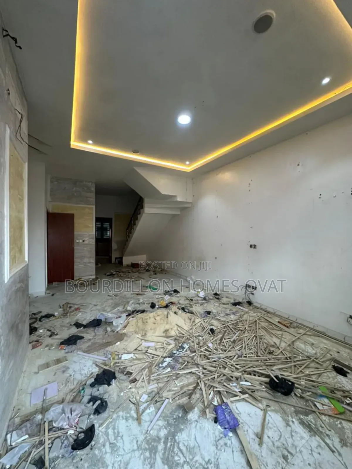 4bdrm Duplex in Ikota Villa Estate for rent in Lekki