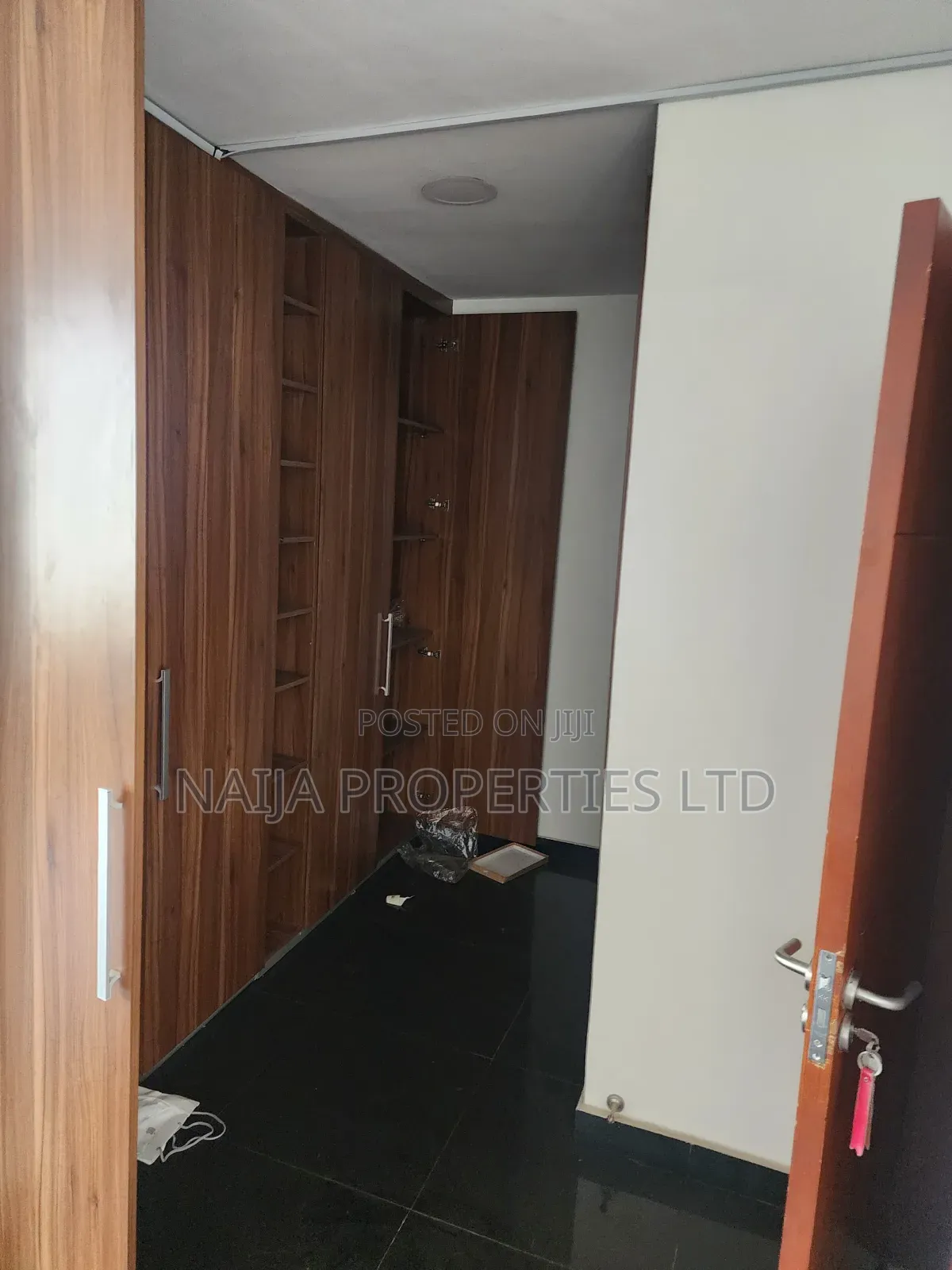 4bdrm Maisonette in Muri Okunola, Victoria Island for rent in Victoria Island