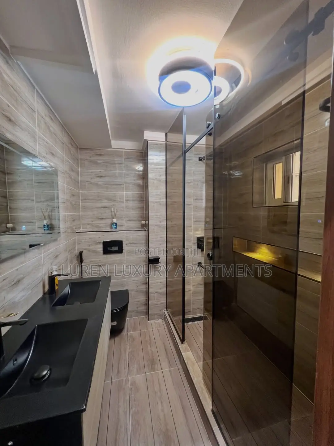 Ultra-Luxurious 3 Bedroom With Swimming Pool, Gym in Maitama