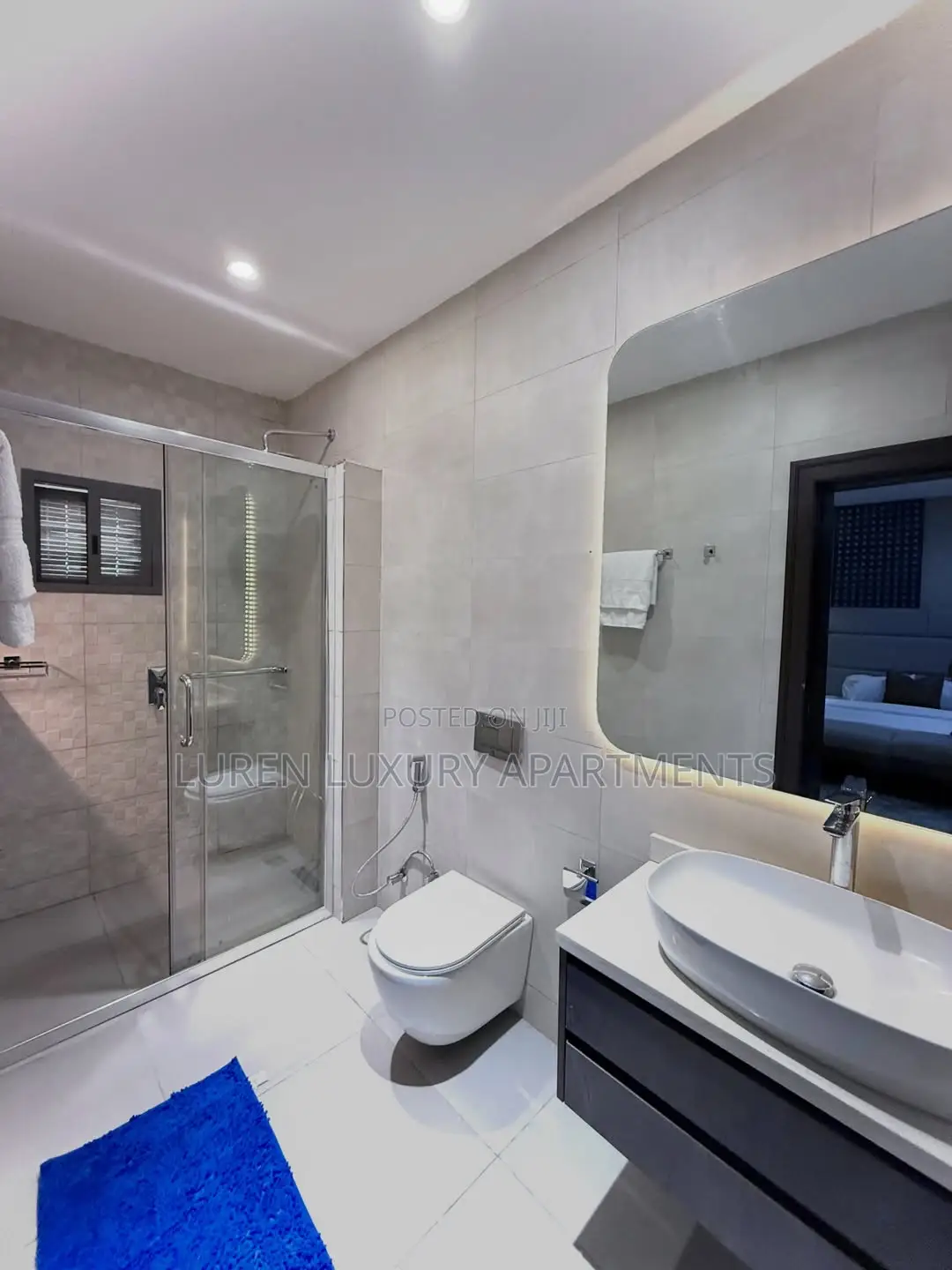 Luxury 3 Bedroom Lake-View Apartment + Swimming Pool Gym in Jabi