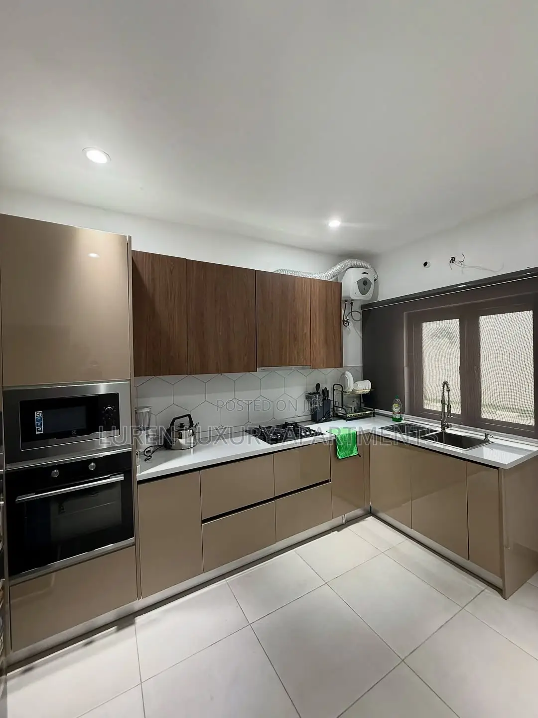 3 Bedroom Luxury Lakeside Apartment With Swimming Pool Gym in Jabi