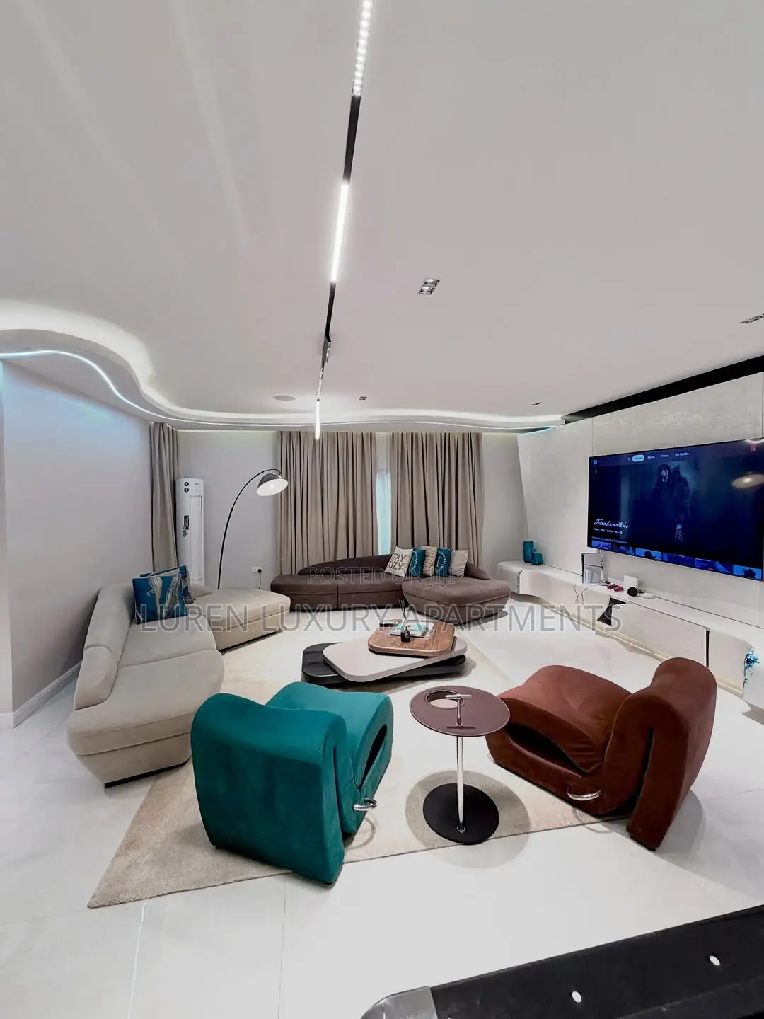 Luxurious 3 Bedroom Apartment With Snooker Ps5 in Jahi