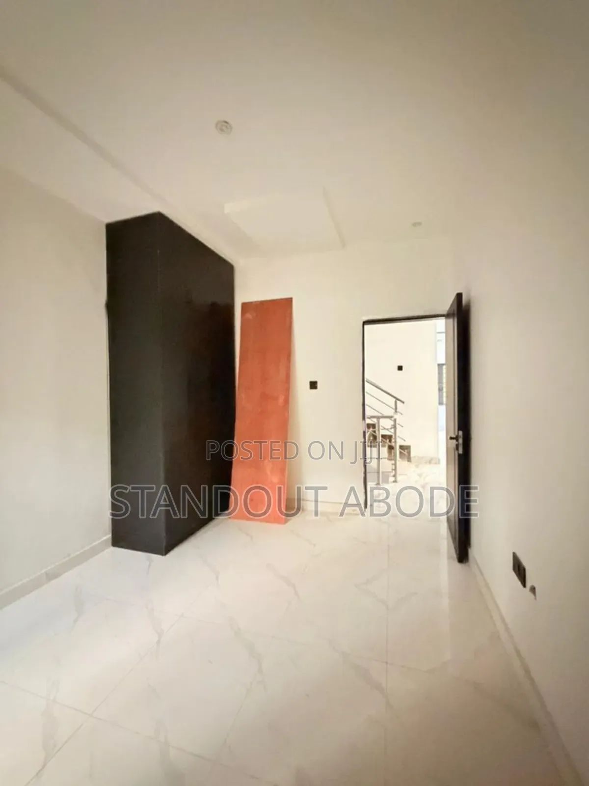 4bdrm Duplex in In An Estate, GRA Phase 1 for sale in GRA Phase 1