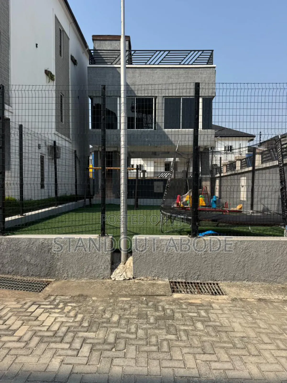 4bdrm Duplex in In An Estate, Ikate for sale in Ikate