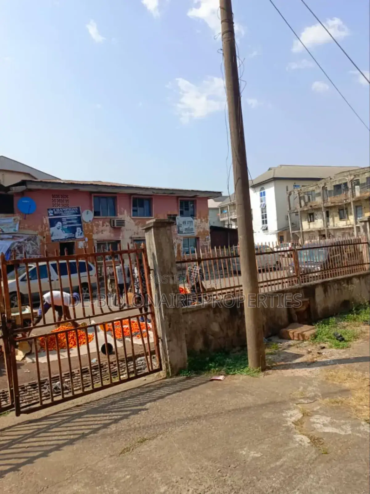 20bdrm House in Owerri for sale in Owerri