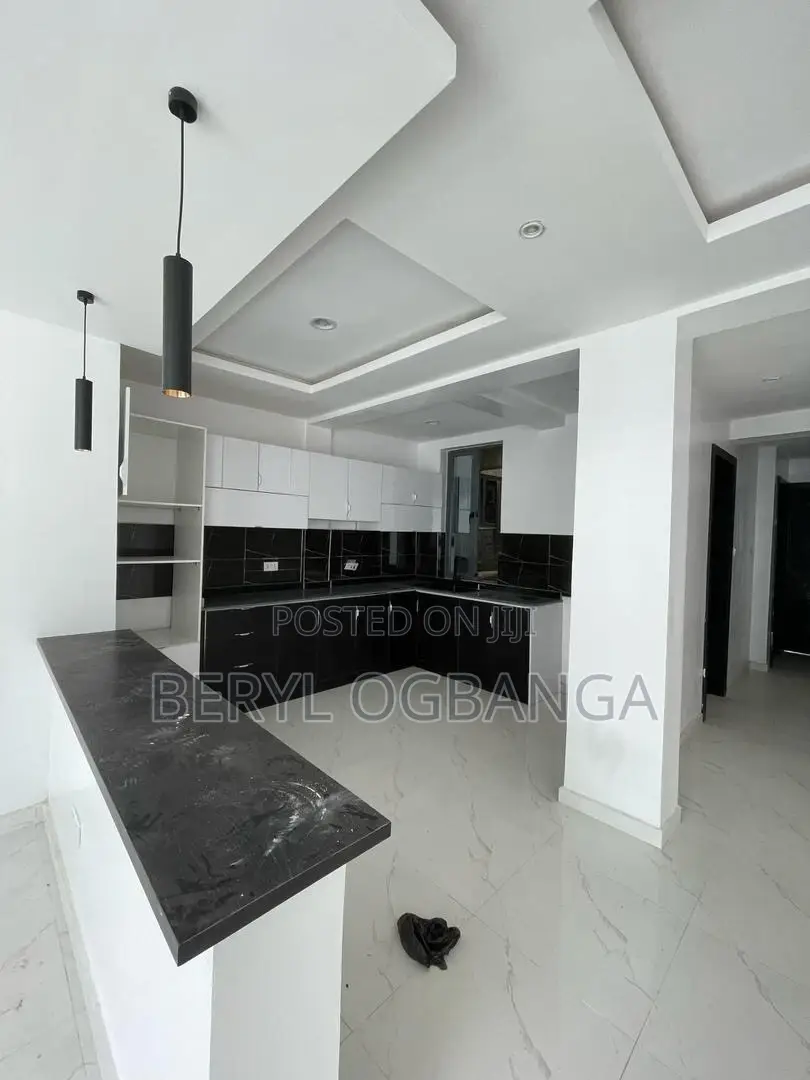 2bdrm Apartment in Lekki Phase 2 for rent in Lekki Phase 2