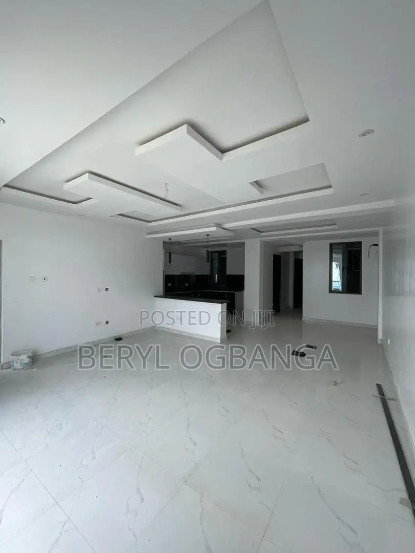 2bdrm Apartment in Lekki Phase 2 for rent in Lekki Phase 2