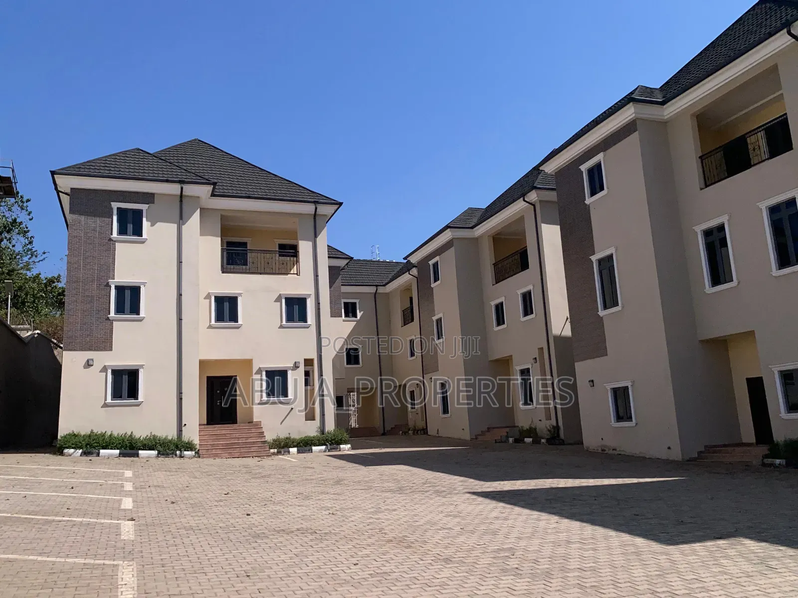 5bdrm Duplex in In A Mini Estate, Guzape District for rent in Guzape District