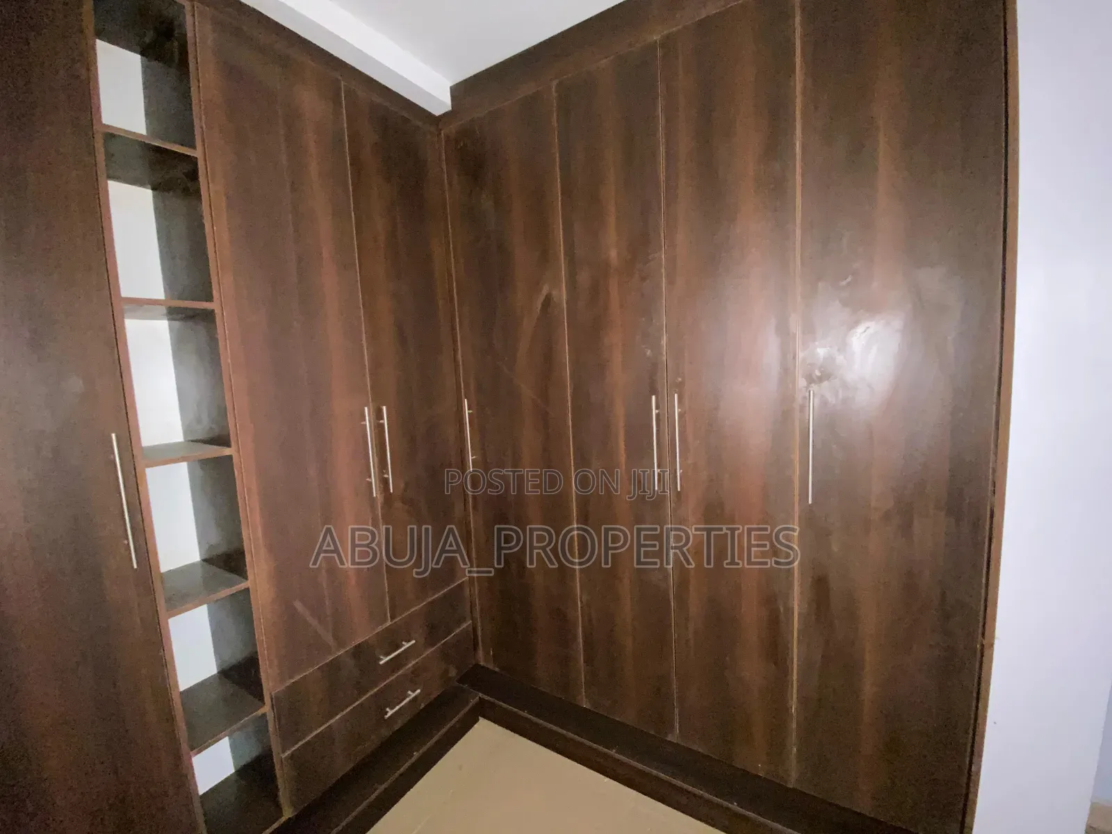 5bdrm Duplex in In A Mini Estate, Guzape District for rent in Guzape District