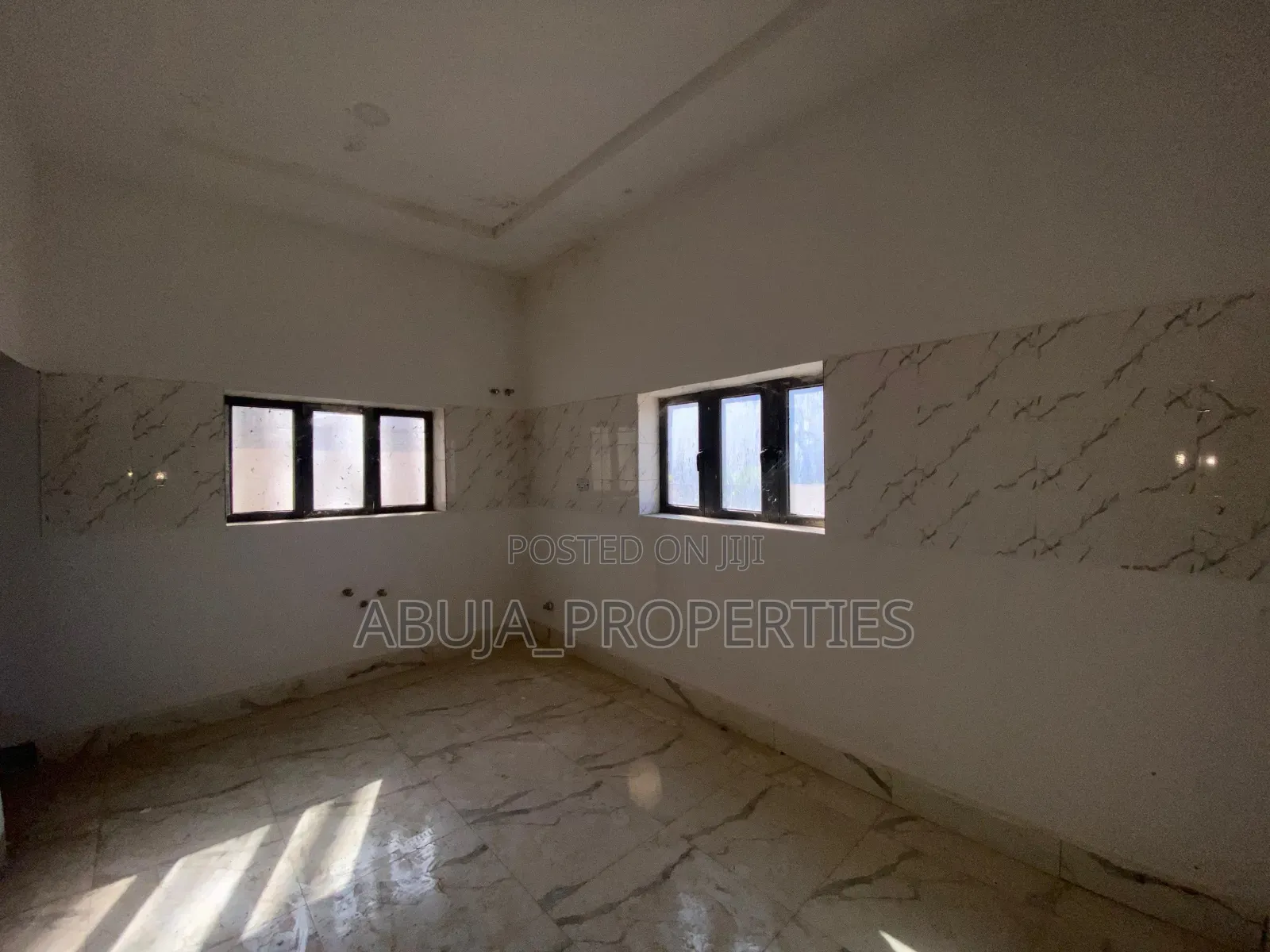 5bdrm Duplex in Guzape District for sale in Guzape District
