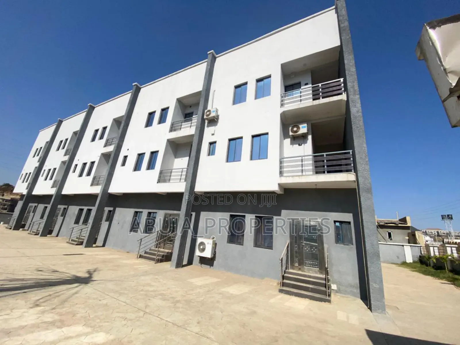 4bdrm Duplex in In A Secured And, Guzape District for rent in Guzape District