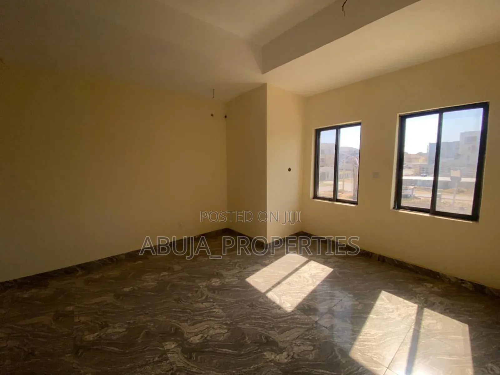 4bdrm Duplex in In A Secured And, Guzape District for rent in Guzape District