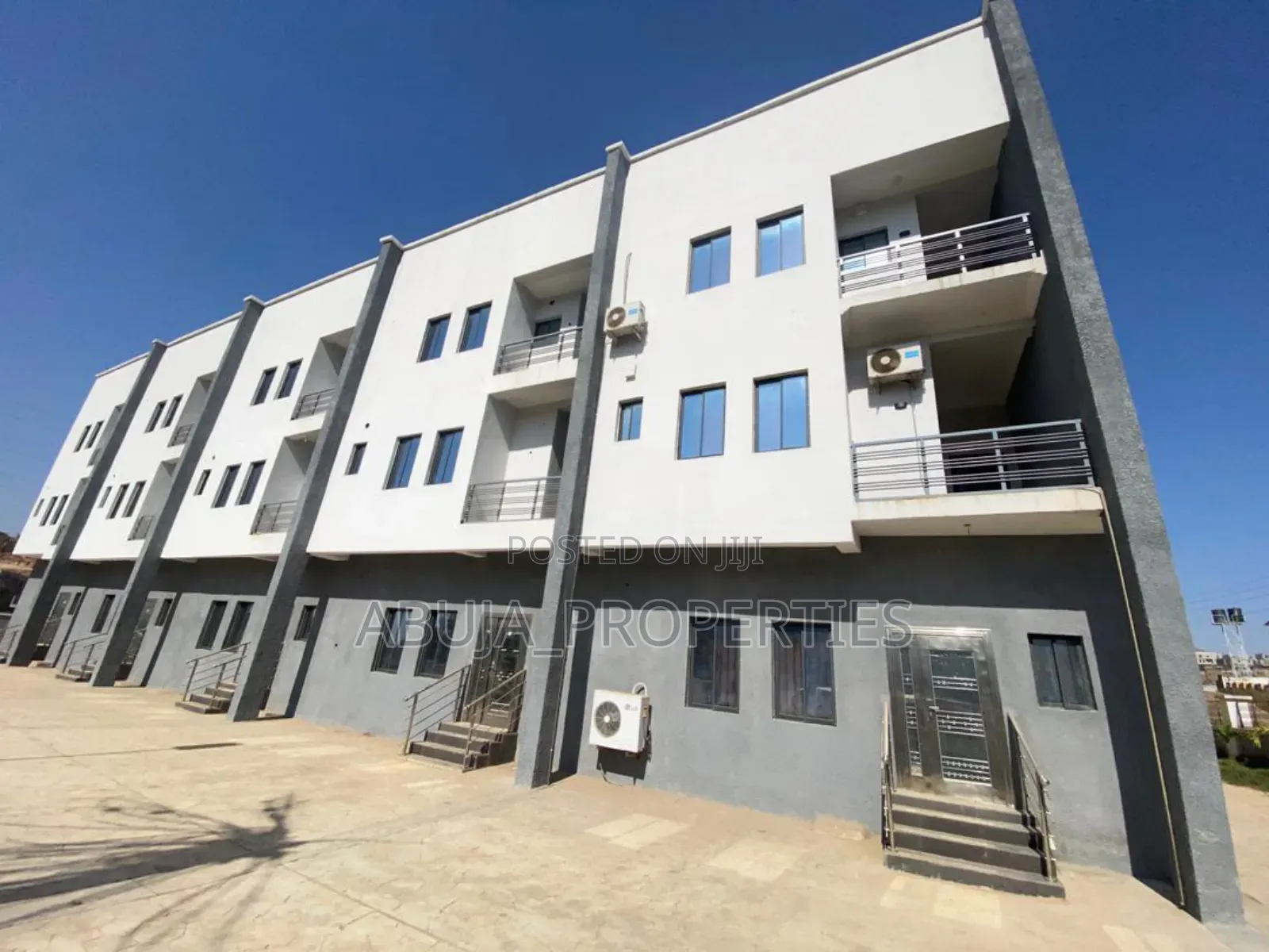 4bdrm Duplex in In A Secured And, Guzape District for rent in Guzape District