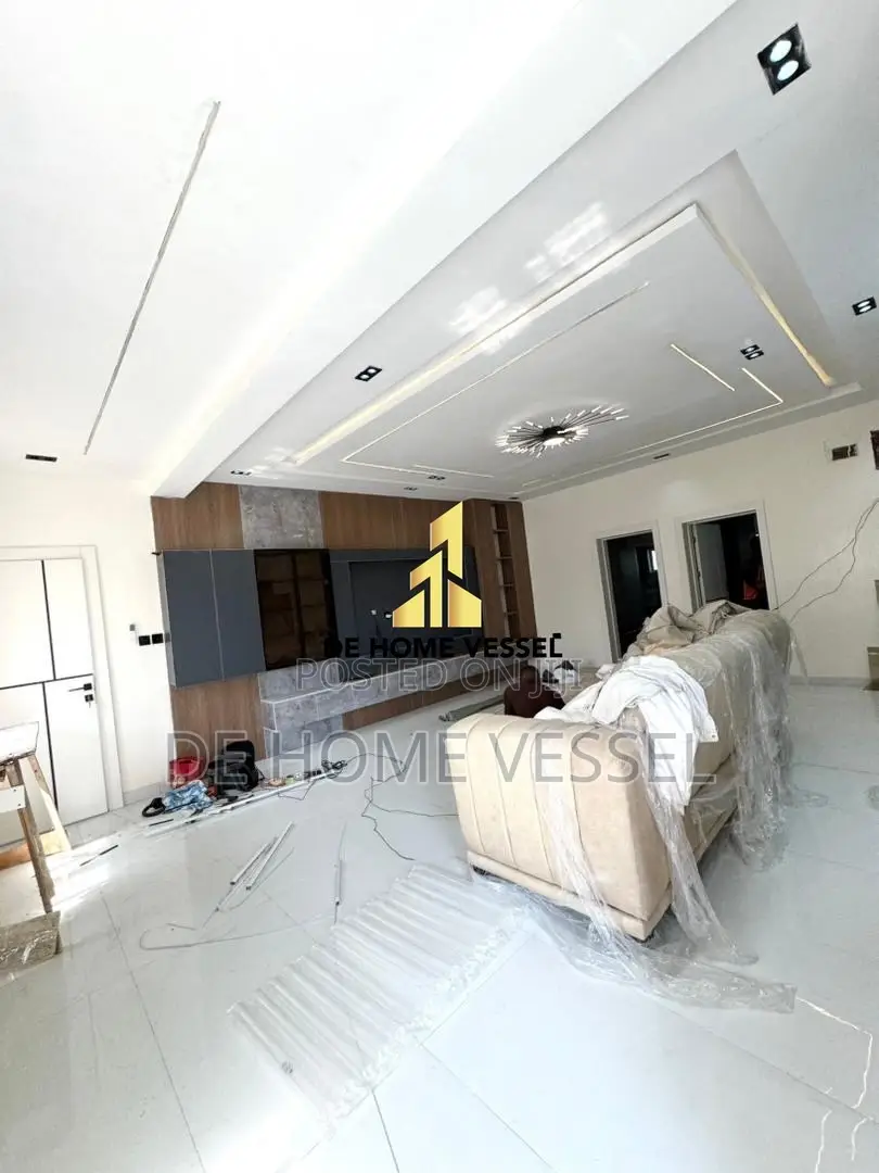 2bdrm Apartment in Lekki Phase 1 for sale in Lekki Phase 1