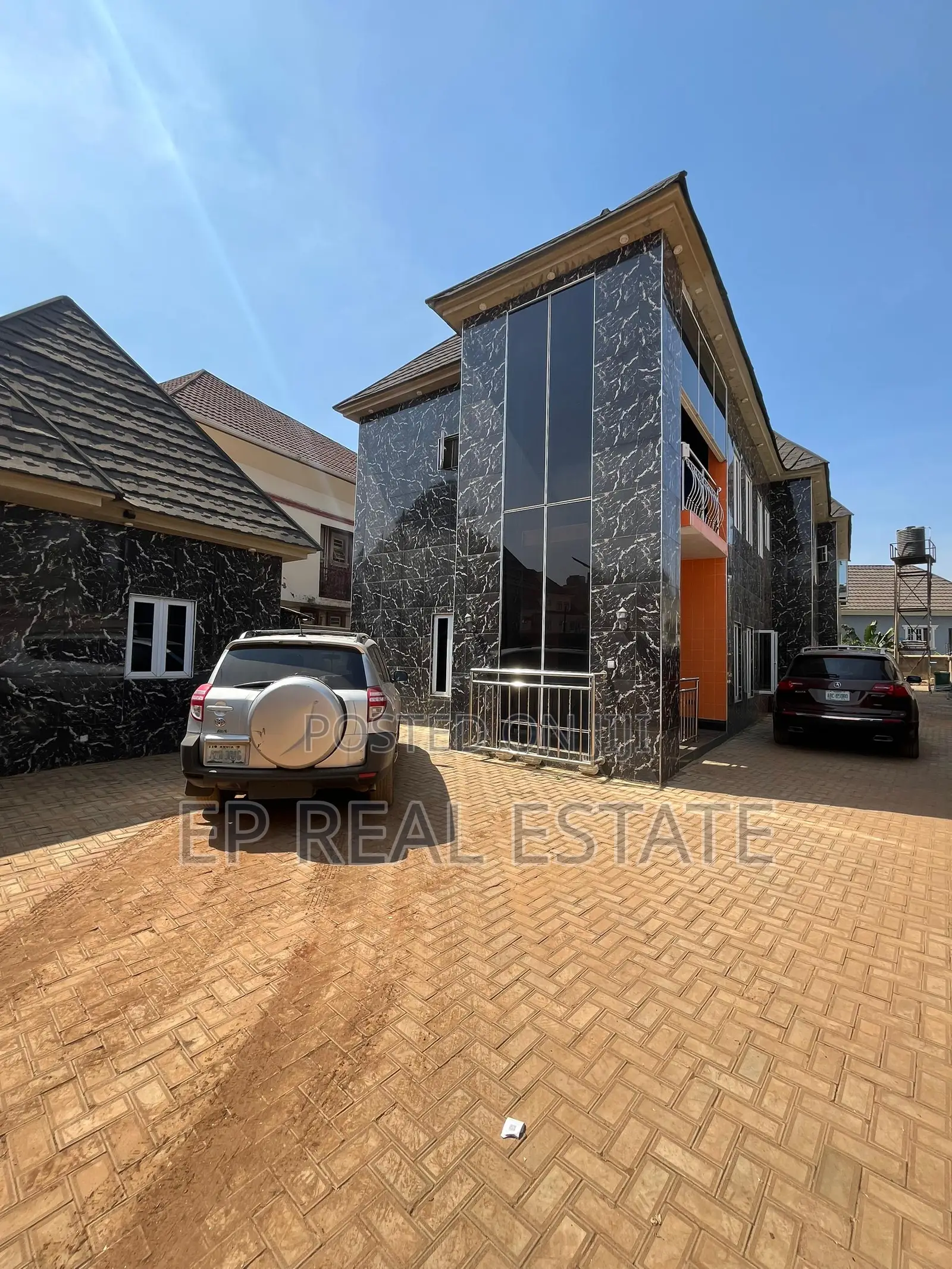 5bdrm Duplex in Apo Resettlement for sale in Apo Resettlement