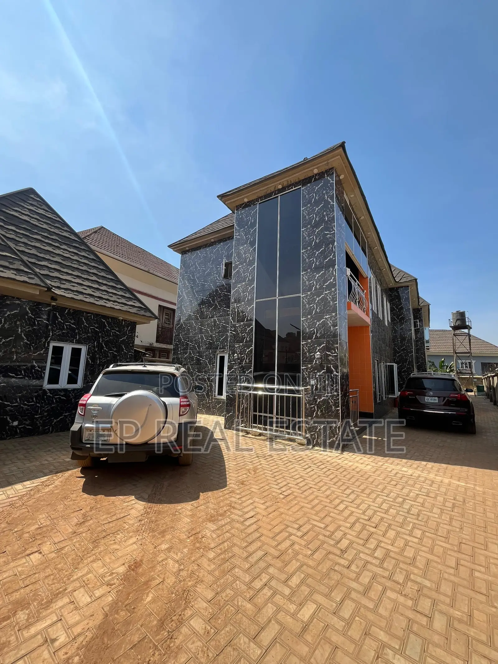 5bdrm Duplex in Apo Resettlement for sale in Apo Resettlement