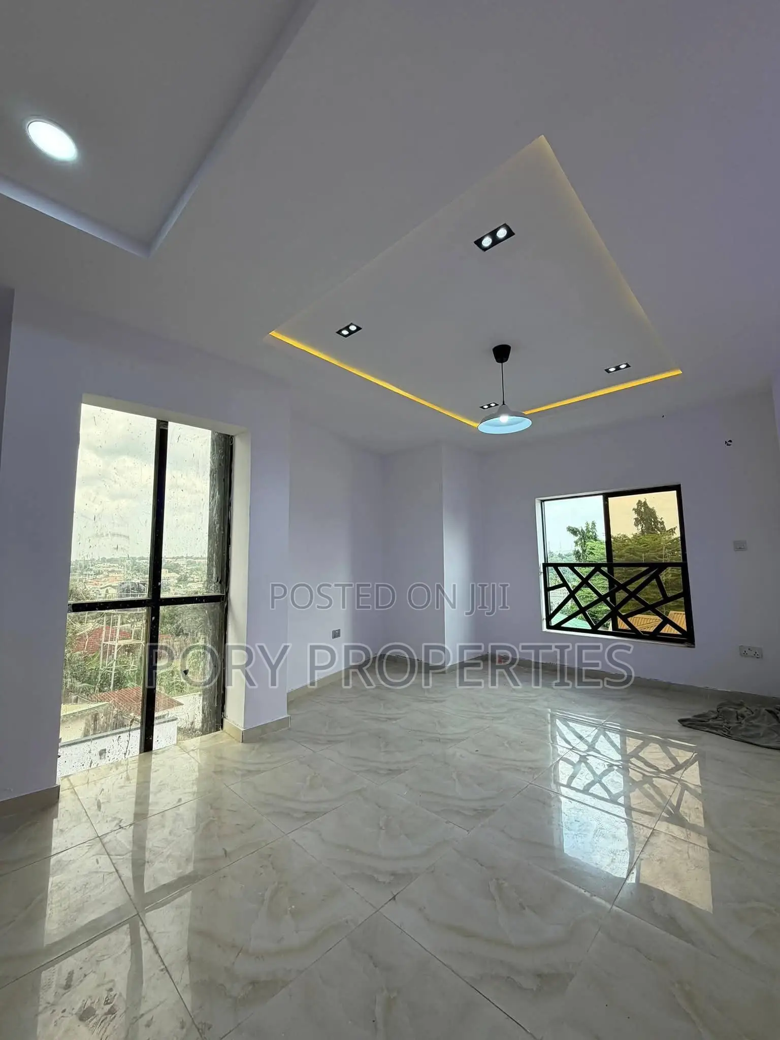 Furnished 4bdrm Duplex in Alalubosa for sale in Alalubosa