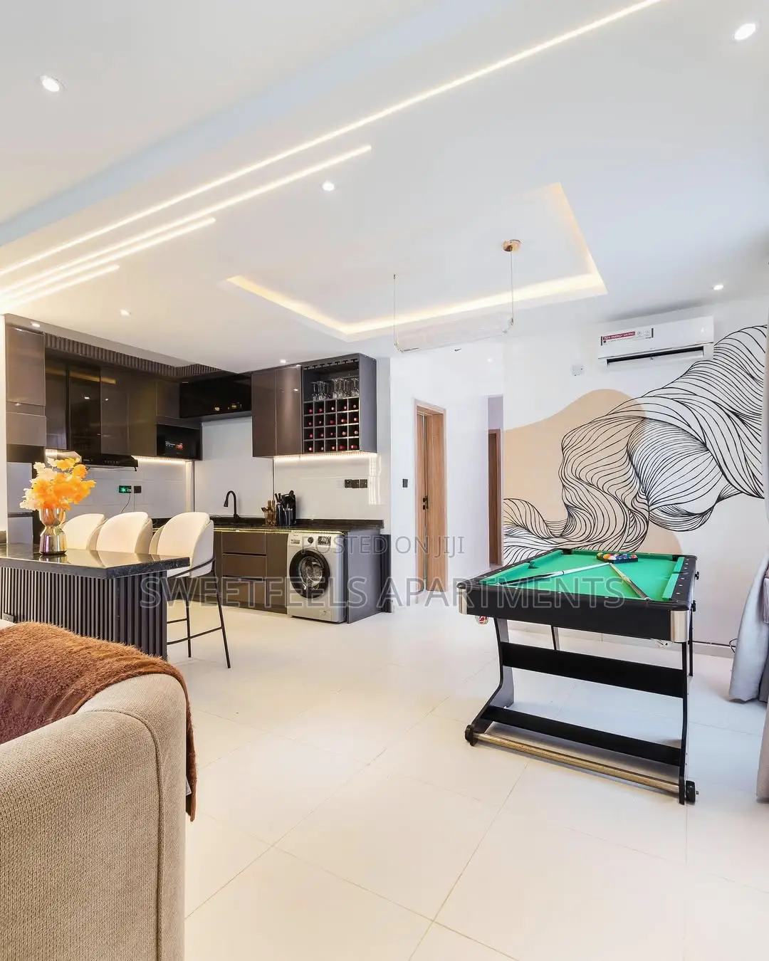 2 Bedroom Apartment With City View in Lekki Phase 1