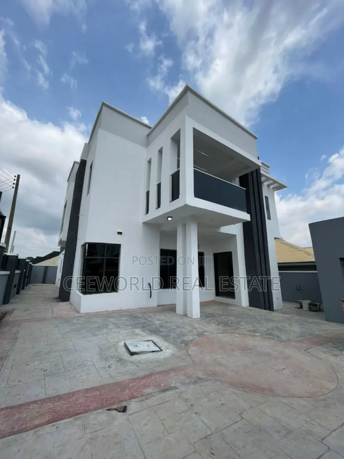 4bdrm Duplex in Akoto Estate, Akala Express for sale in Akala Express