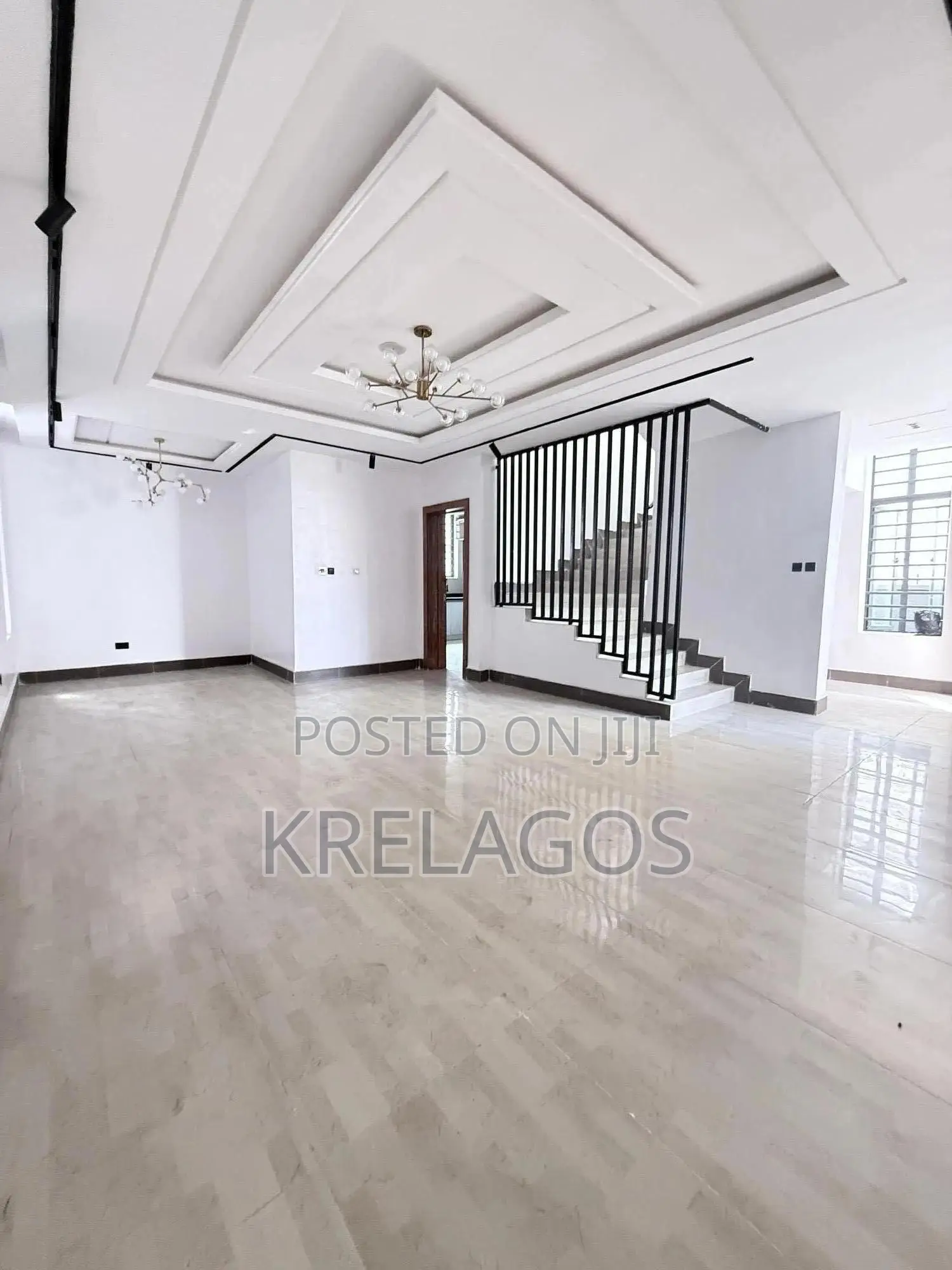5bdrm Duplex in Lekki for sale in Lekki Phase 1