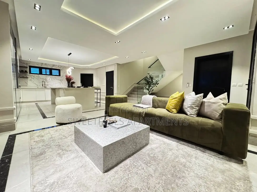 4 Bedroom Fully Furnished en-Suite Terrace Duplex Apartment in Lekki Phase 1